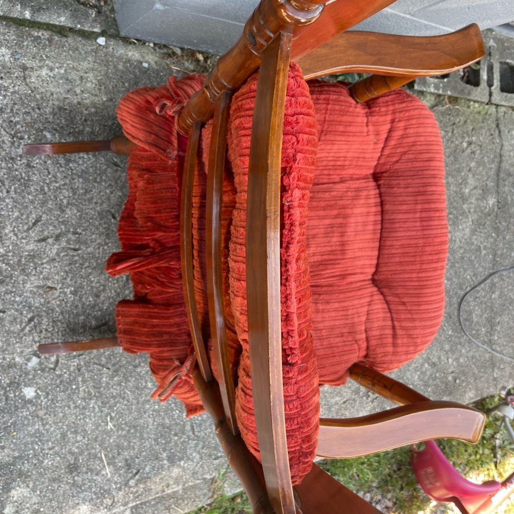 Mid Century Maple Wing Sides Rocking Chair - Picture 3 of 4